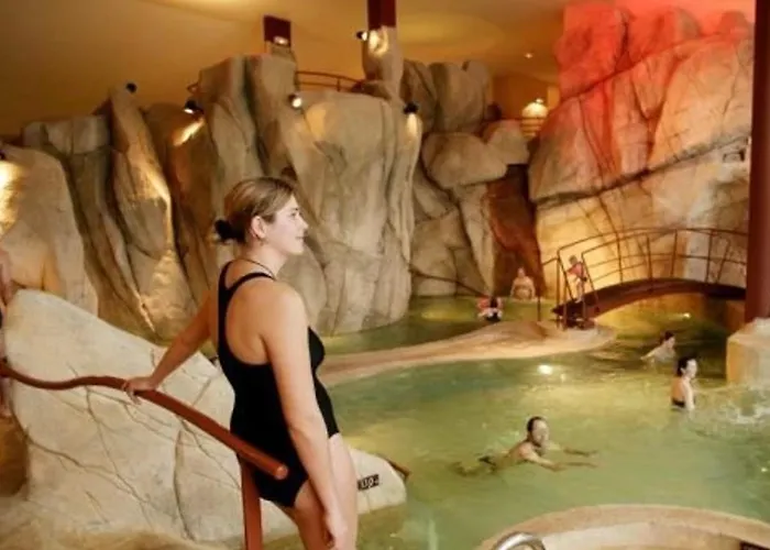 Duplex 8 Pers A Lary Village - Balcon Sud, Proche Commodites Et Activites Montagne - Fr-1-296-306 شقة